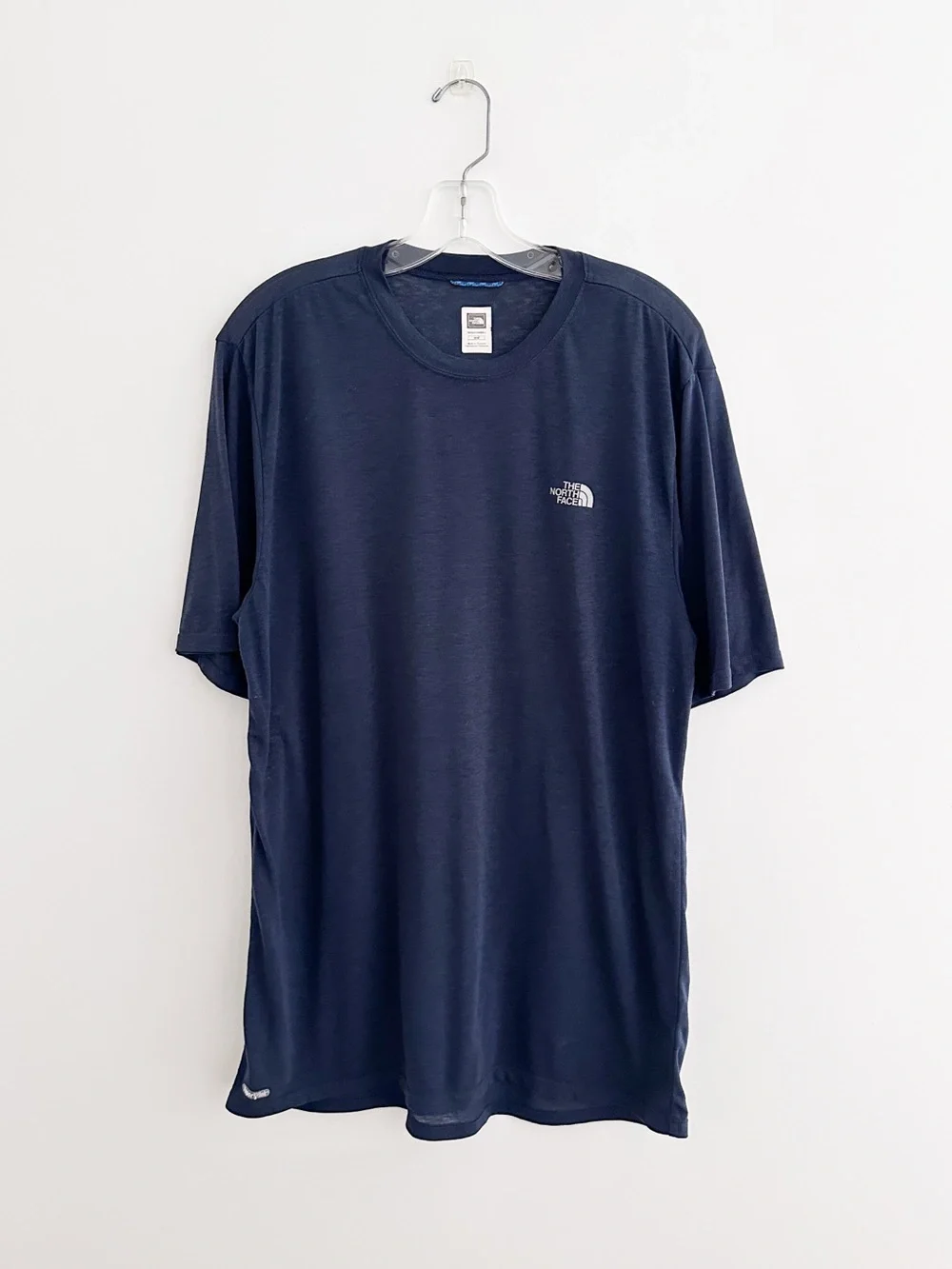 The North Face Shirt VaporWick Lightweight Performance T-Shirt Navy Blue Size M